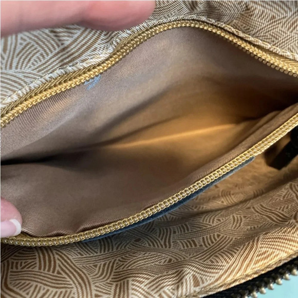 Sakroots Crossbody Leather Handbag Black Tapestry EXCELLENT Condition Zip Top - Picture 6 of 13